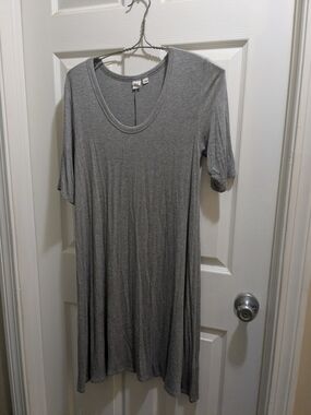 GAP Gray Scoop Neck Midi Dress